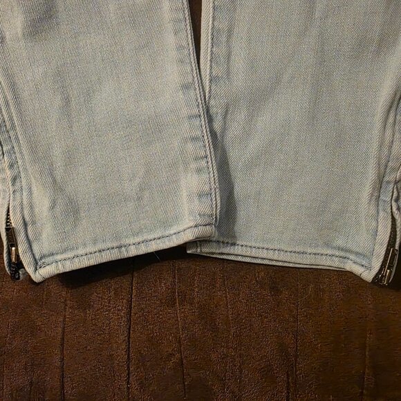 ROCK & REPUBLIC Women's Jeans KASHMIERE Size 8 M Light Skinny Zippered bottom - Picture 2 of 6